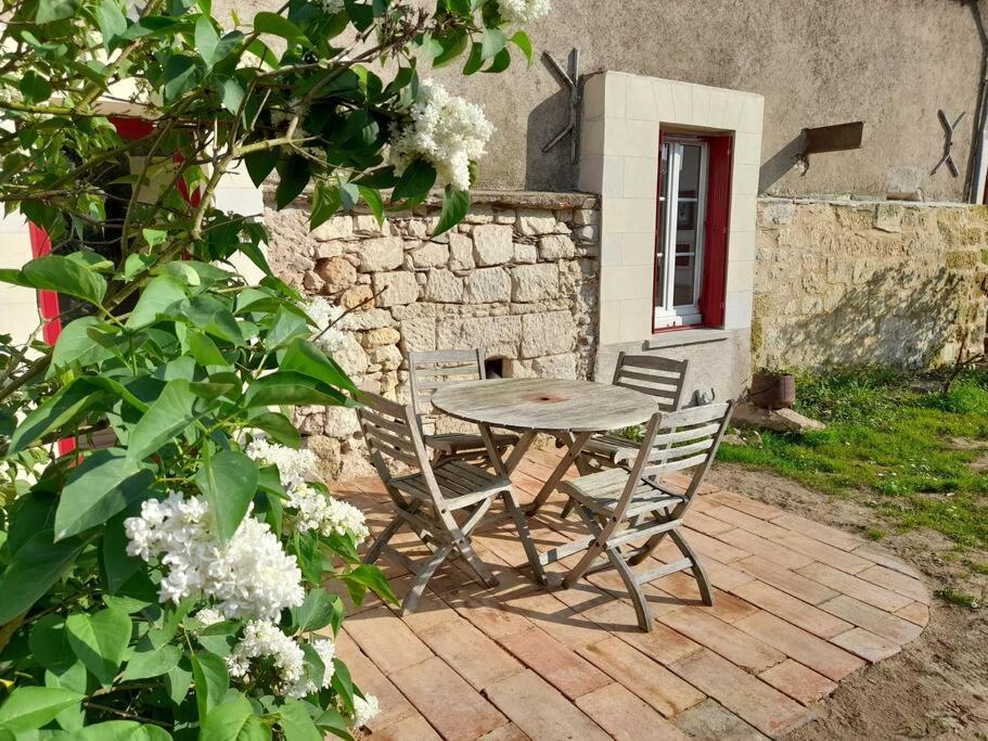 Gite En Bord De Loire Blaison-Saint-Sulpice 外观 照片